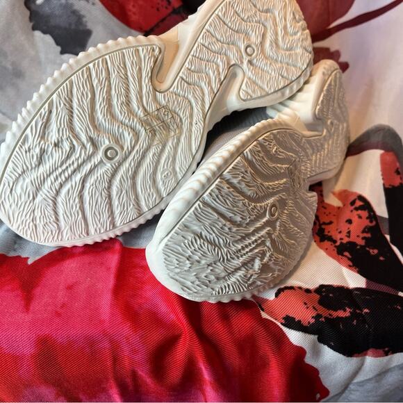 Grey Stretch Sock Boot Size 5 US. Brand New. - Picture 4 of 6